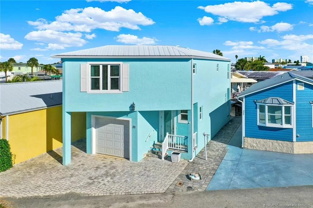 Photo of 20 Nettles Boulevard
