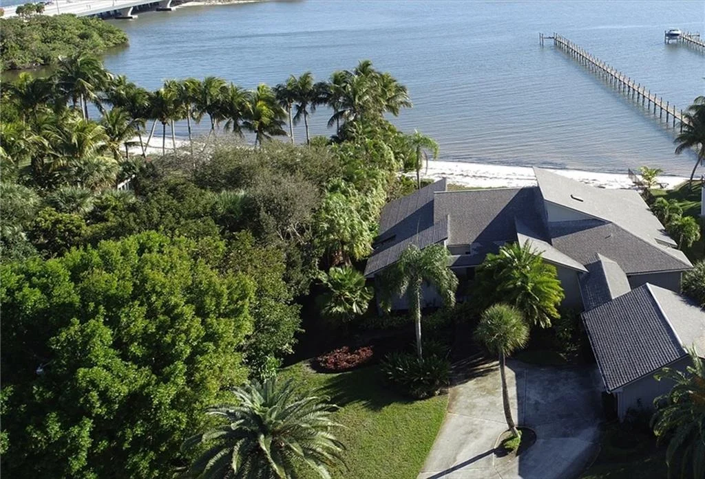 Photo of 8 S Sewalls Point Road
