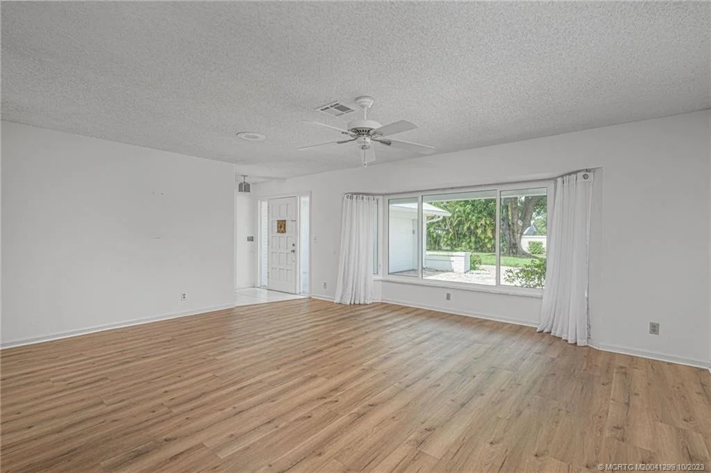 Photo of 3531 SE Fairway W