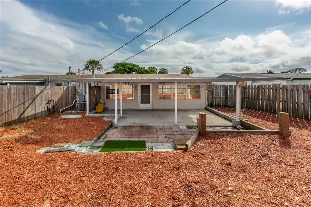 Photo of 414 SE Fini Drive