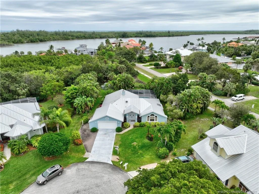 Photo of 4212 SE Rainbows End