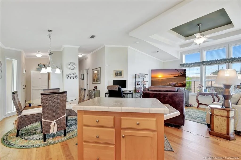 Photo of 4449 Royal Manor Boulevard