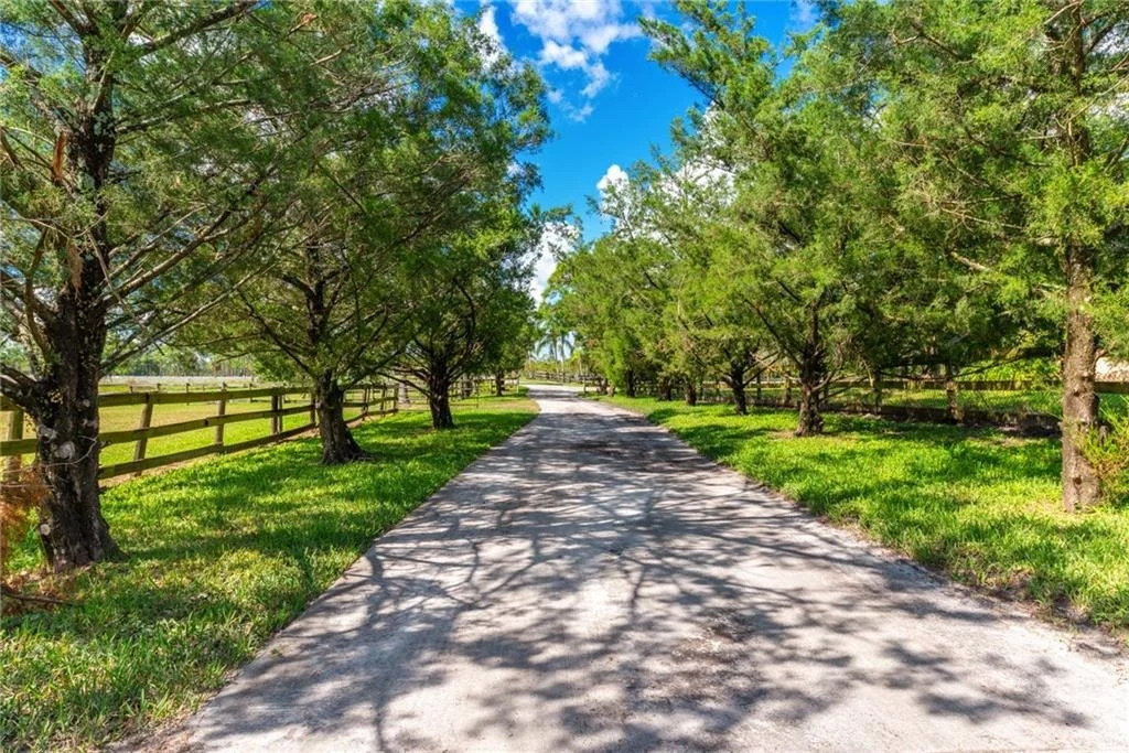 Photo of 1701 SE Ranch Road
