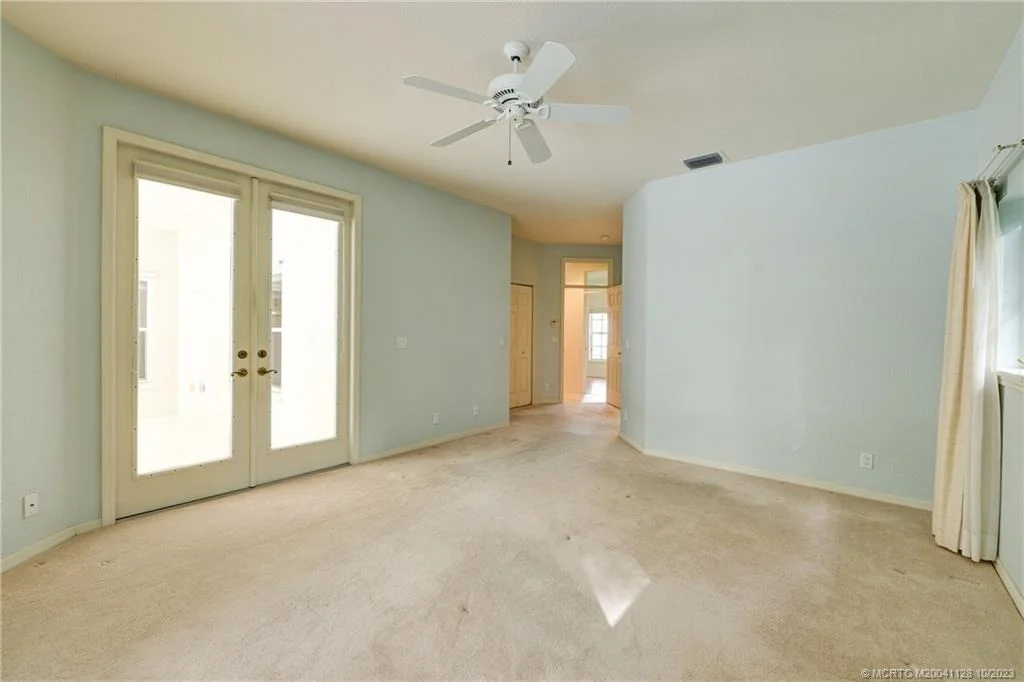 Photo of 9 Oakwood Drive