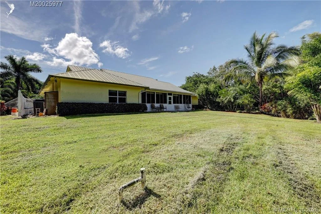 Photo of 1055 SE Salerno Road