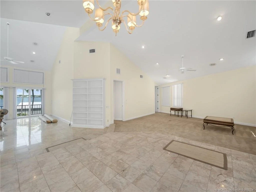Photo of 5 Saint Lucie Court
