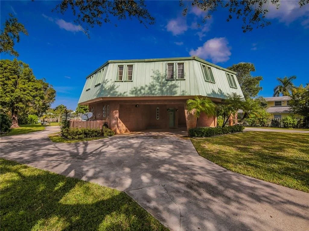Photo of 1374 NW COCONUT POINT Lane