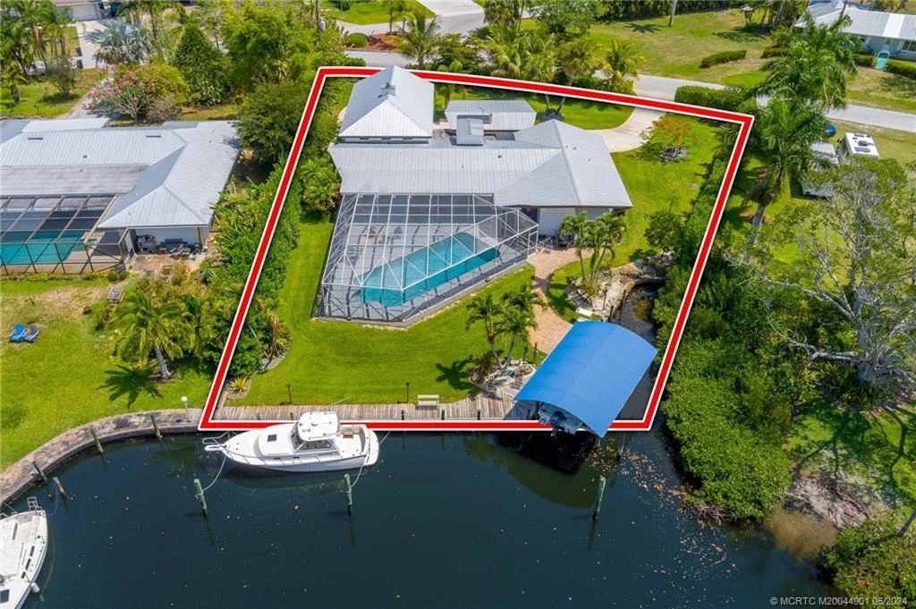Photo of 1686 NW Harbor Place
