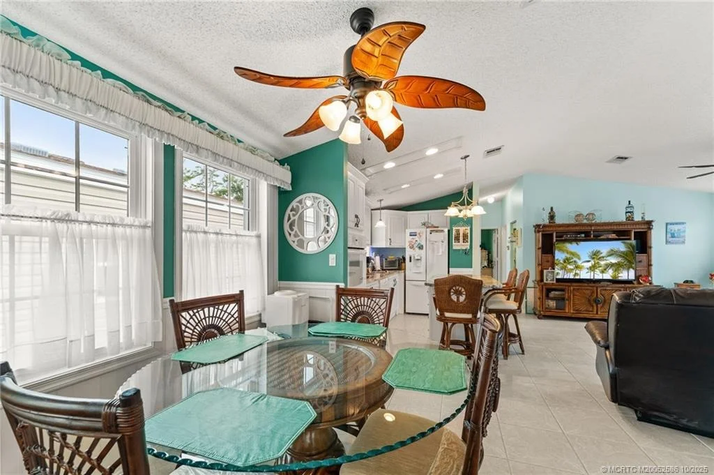 Photo of 2013 Nettles Boulevard