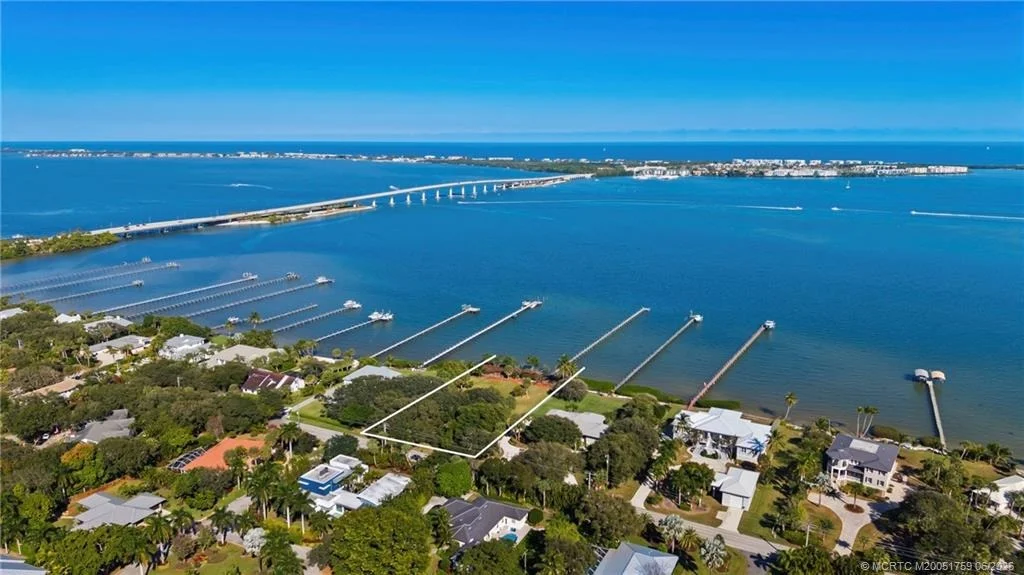 Photo of 36 S Sewalls Point Road