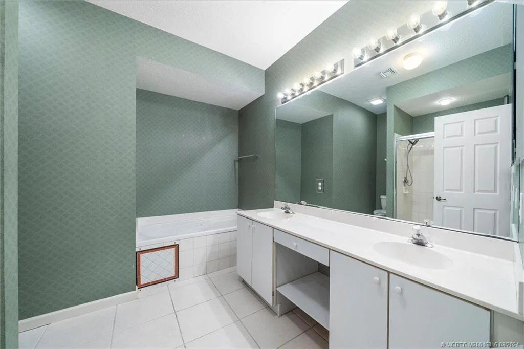 Photo of 7108 SE Twin Oaks Circle