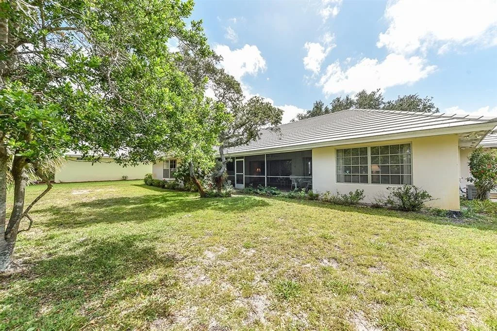 Photo of 3943 SE Fairway E