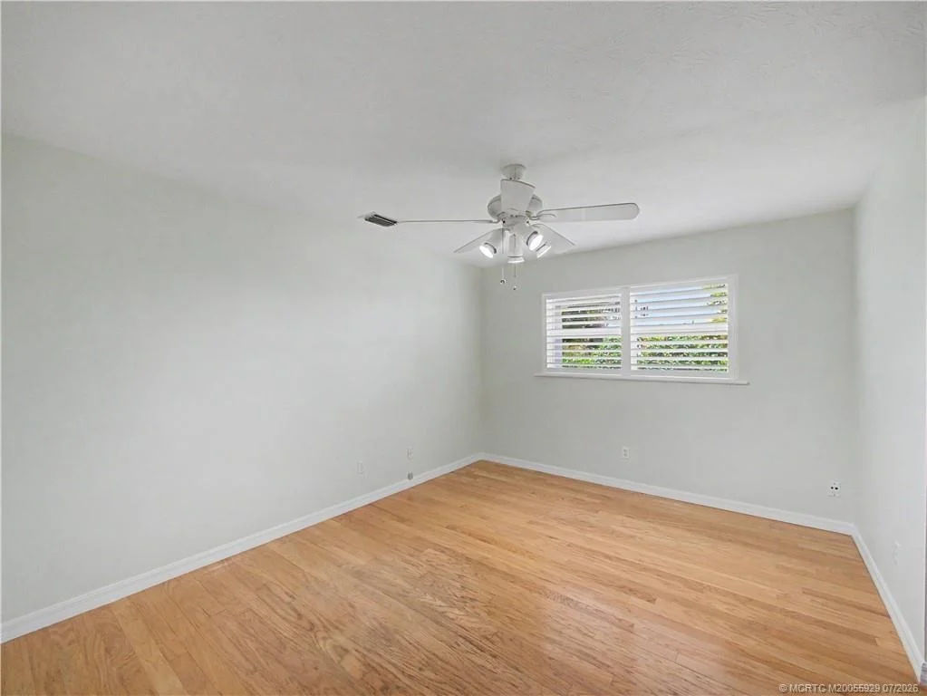Photo of 1910 NW Cove Circle