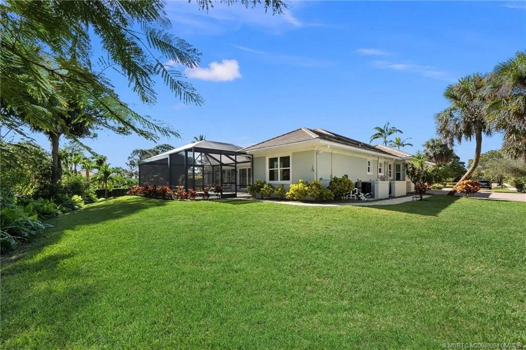 Photo of 1680 SE Cypress Glen Way