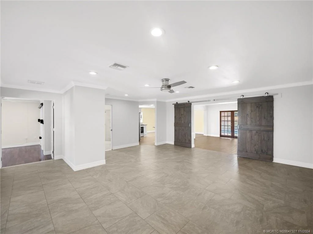 Photo of 723 NW Spruce Ridge Drive