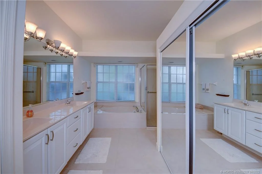 Photo of 2480 NW Everglades Boulevard