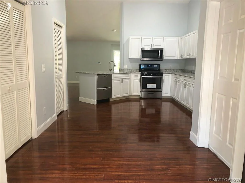 Photo of 5315 SE Orange Street