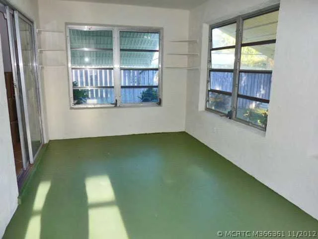 Photo of 5632 SE Nassau Terrace