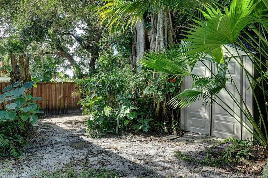 Photo of 10 Emarita Way