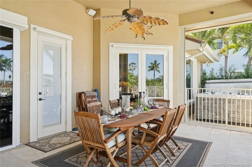 Photo of 2492 NW Everglades Boulevard