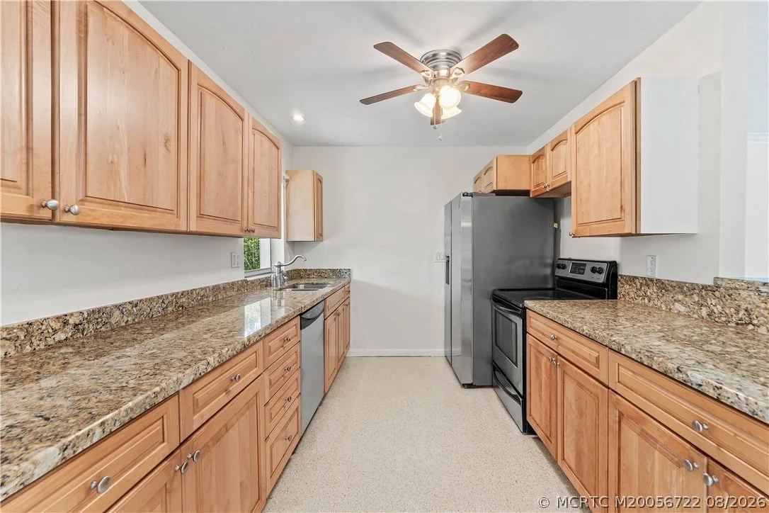 Photo of 502 SE Edgewood Drive