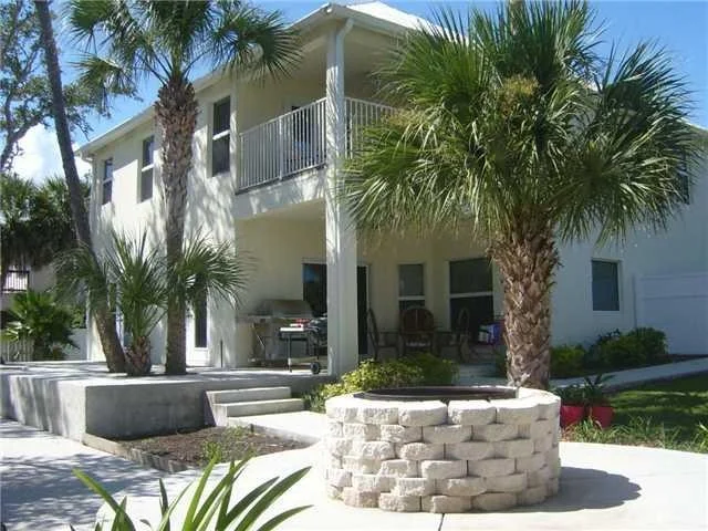 Photo of 427 Peninsula Drive