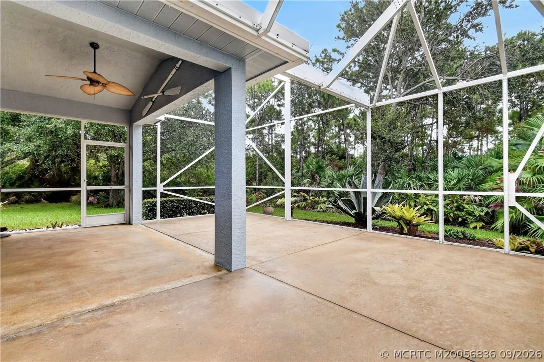 Photo of 480 NW Red Pine Way