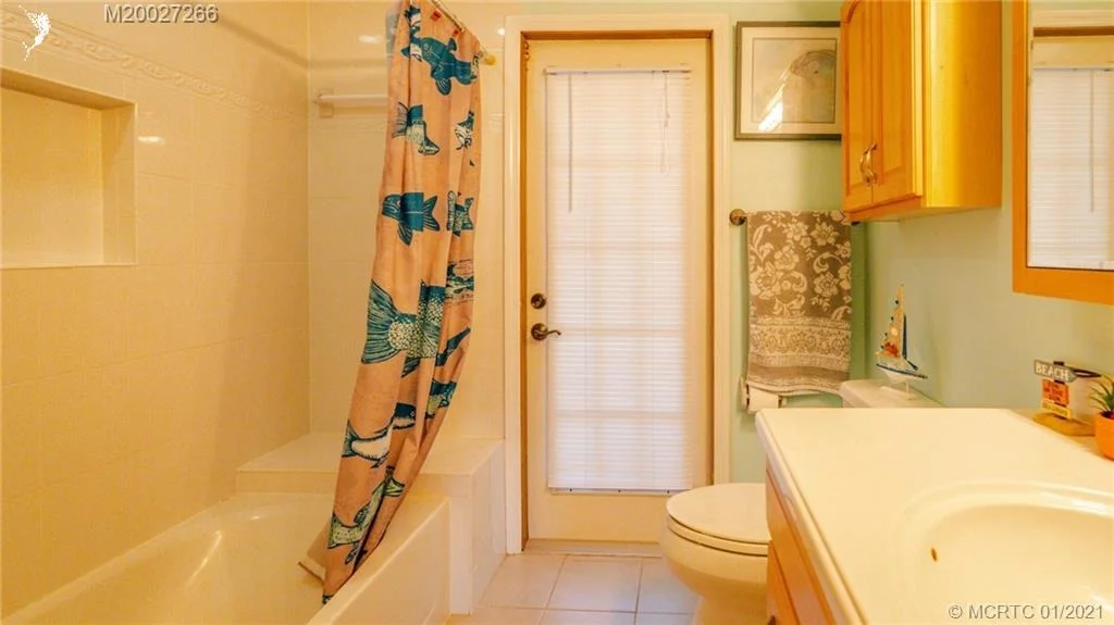 Photo of 7910 SE River Lane