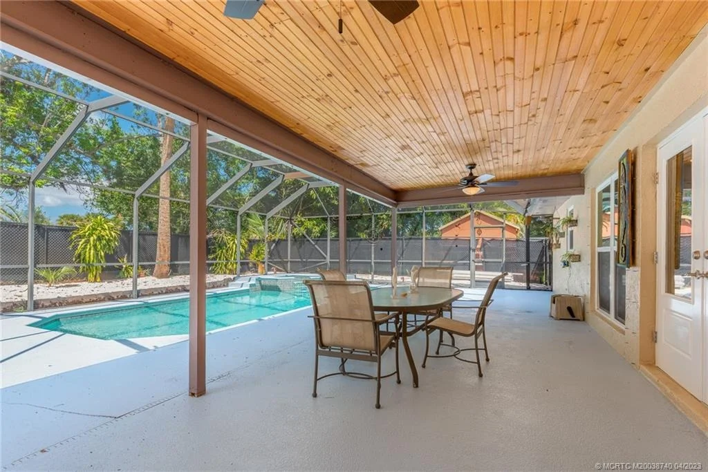 Photo of 308 SW Dyer Drive