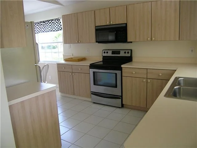 Photo of 5437 SE Running Oak Circle