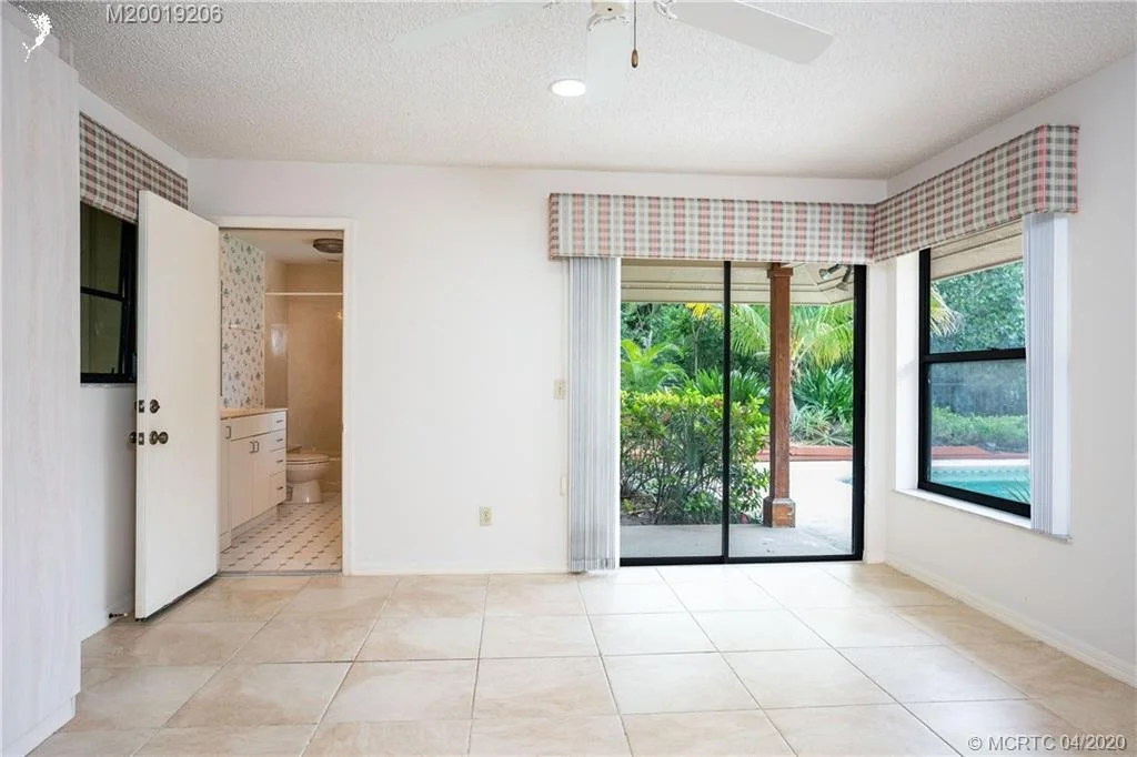 Photo of 22 SE Harbor Point Drive