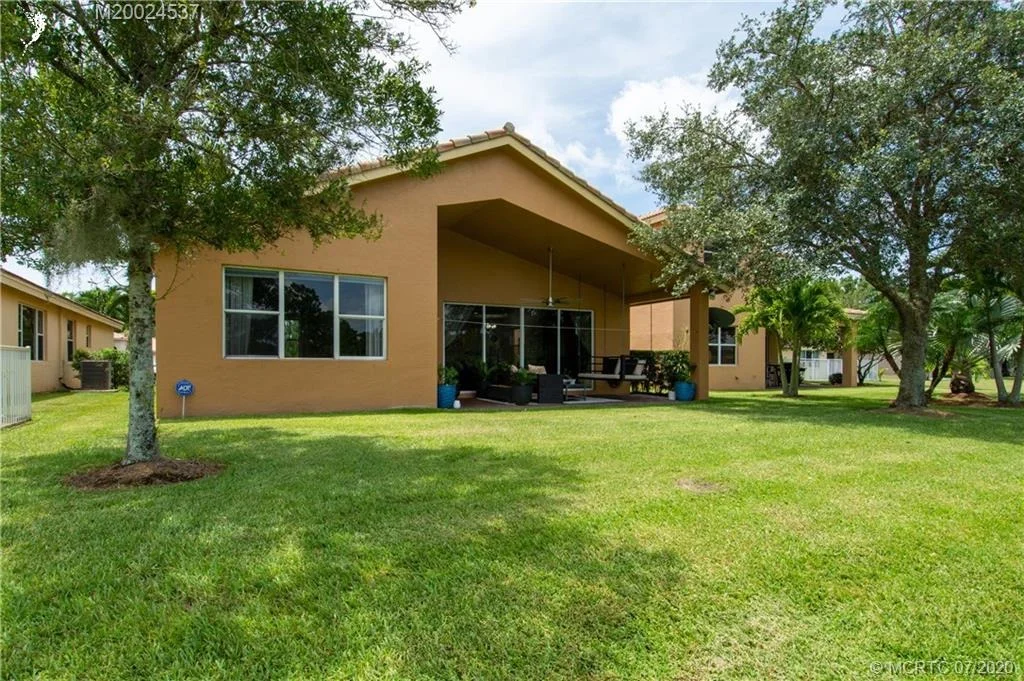 Photo of 1365 SE Fleming Way
