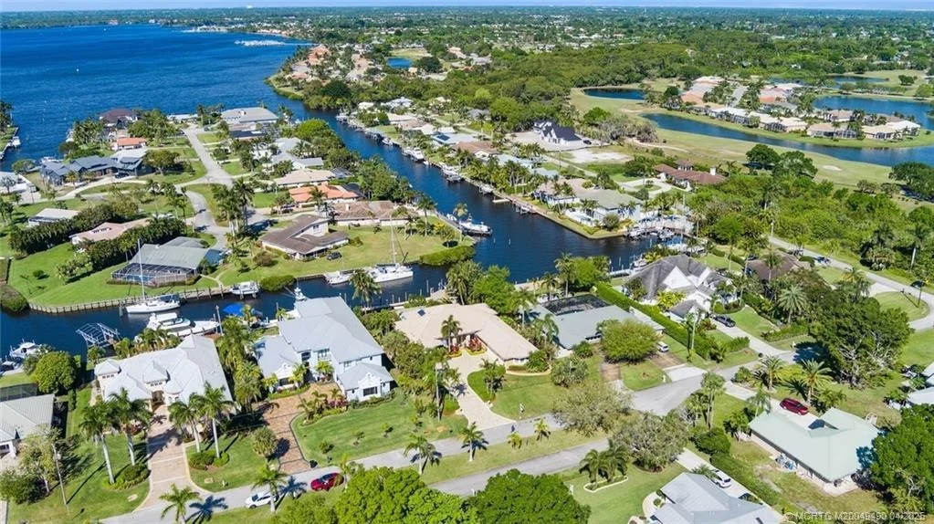 Photo of 2492 NW Everglades Boulevard