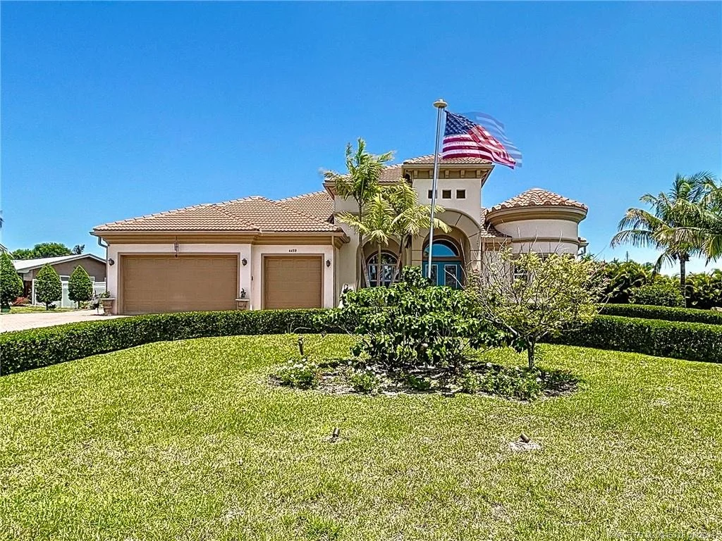 Photo of 4459 SE Bayshore Terrace