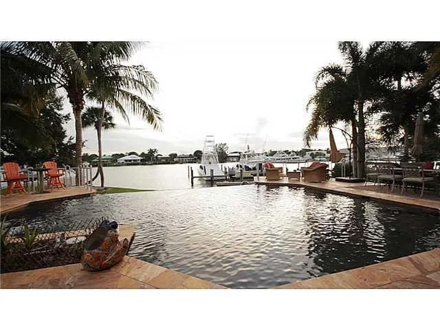 Photo of 3664 SE Malibu Lane