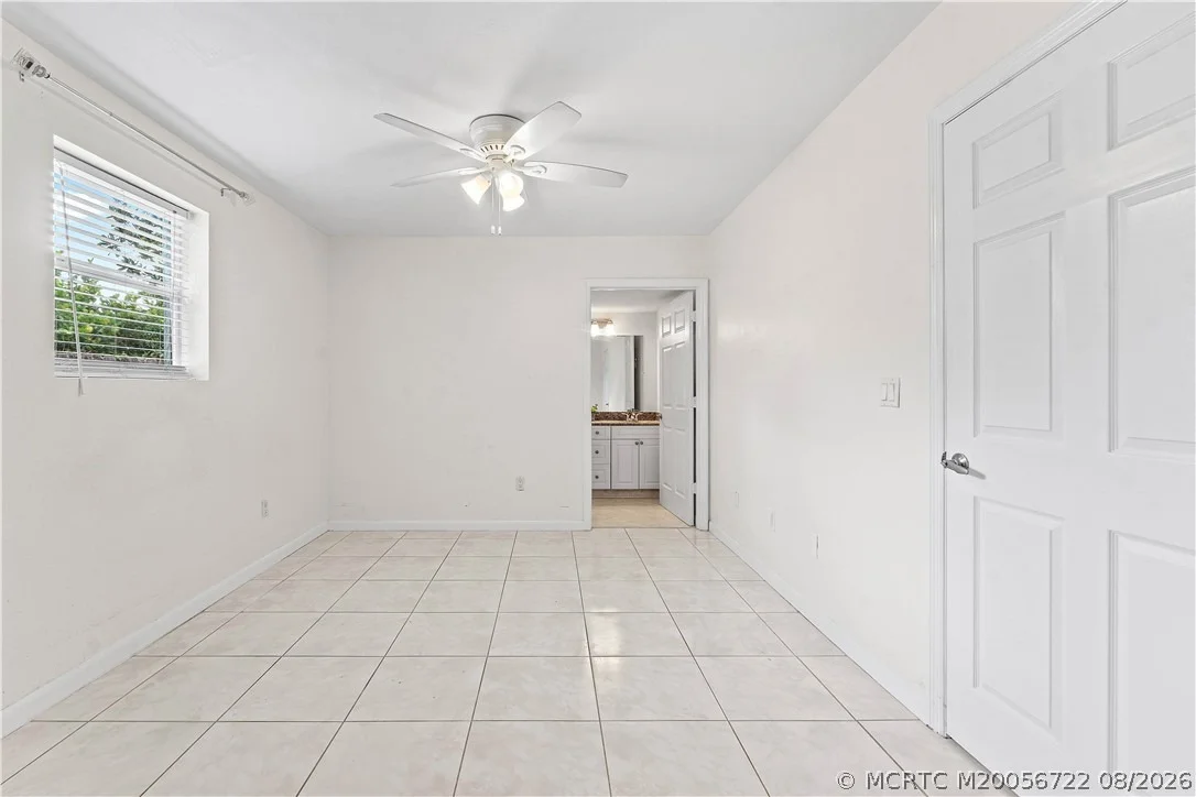 Photo of 502 SE Edgewood Drive