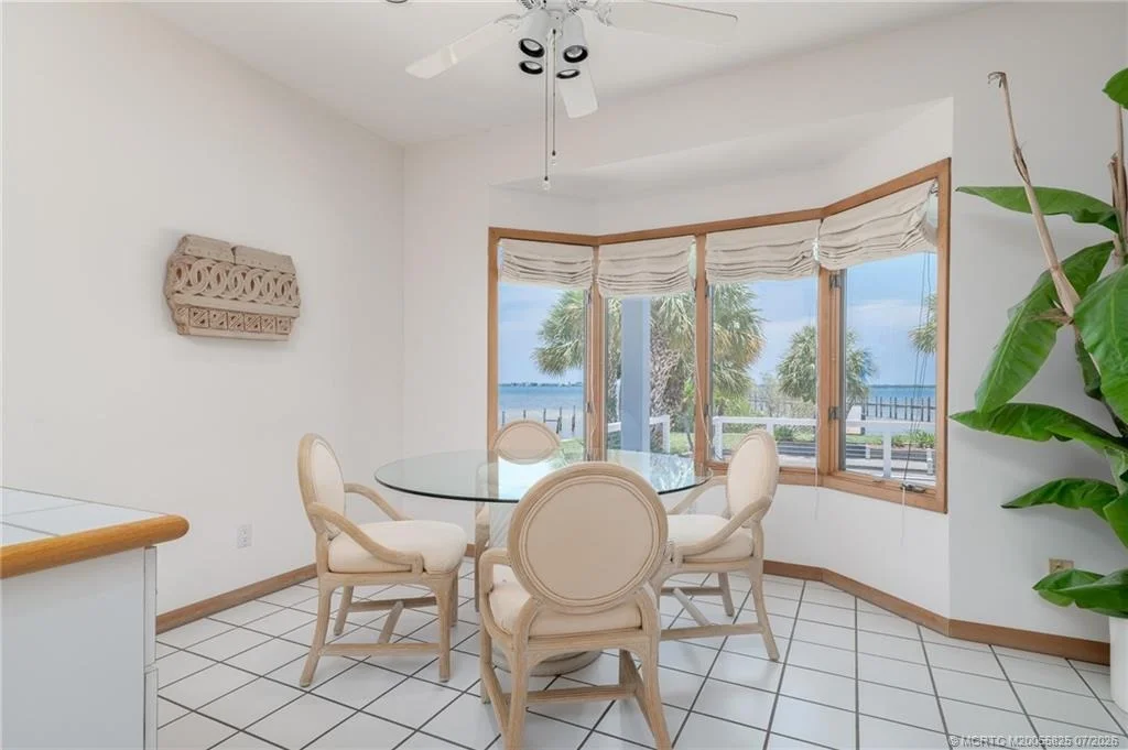 Photo of 114 N Sewalls Point Road