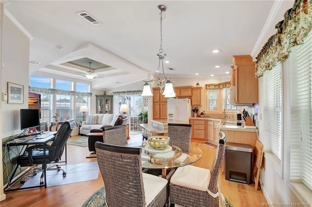 Photo of 4449 Royal Manor Boulevard