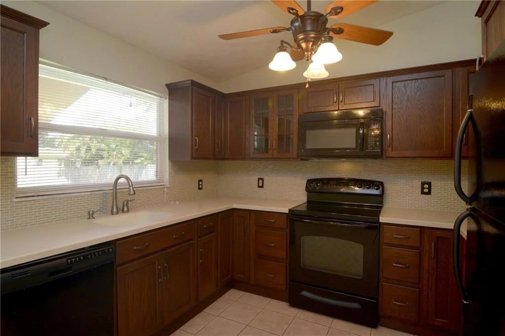 Photo of 5612 SE Laguna Avenue