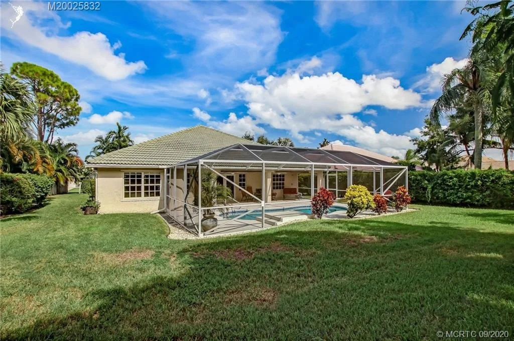 Photo of 3792 SE Fairway W