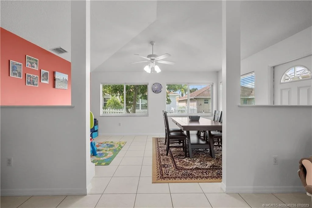 Photo of 664 SE 25th Street