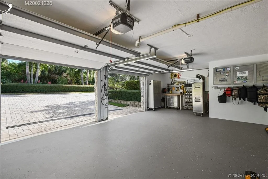 Photo of 1401 SE Riverside Drive