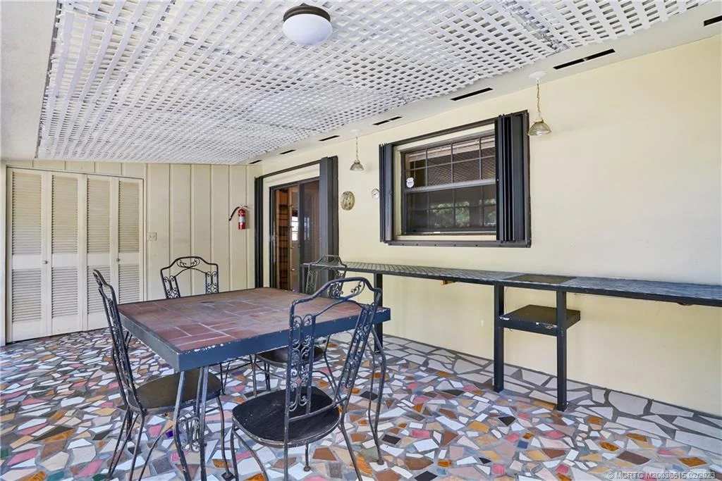 Photo of 1077 Drexel Road