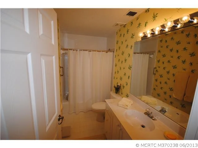 Photo of 7075 SE Twin Oaks Circle