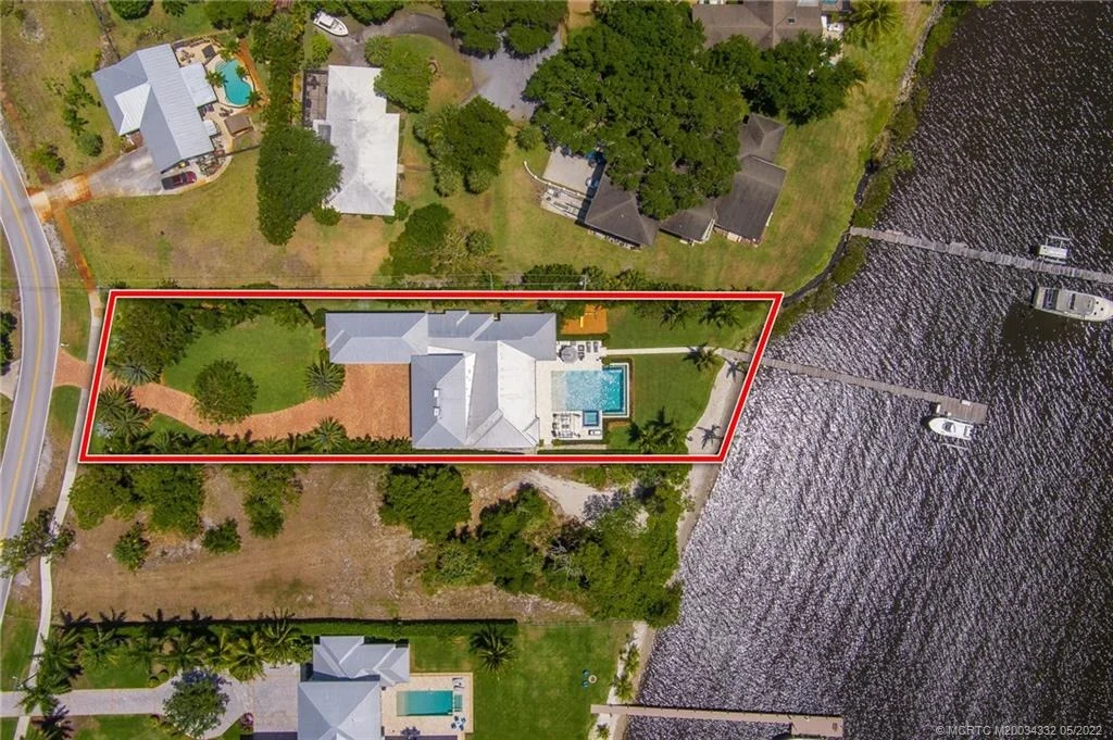 Photo of 1350 NW Fork Road