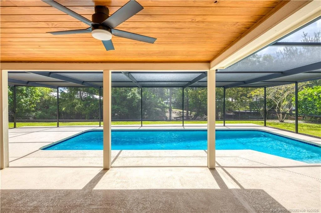 Photo of 7960 SE River Lane