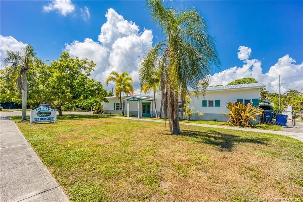 Photo of 504 SE Parkway Drive