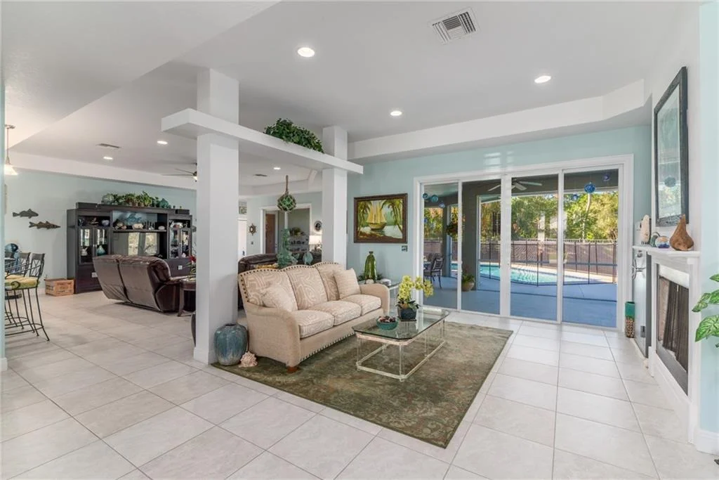 Photo of 2340 NW Bay Colony Drive