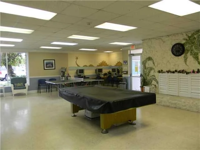 Photo of 10 Nettles Boulevard
