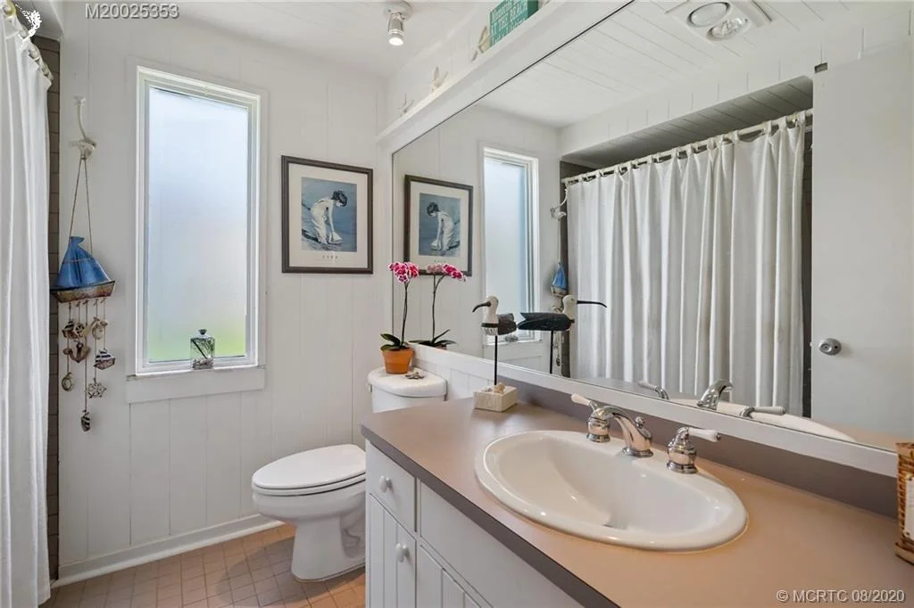 Photo of 805 SE Macarthur Boulevard